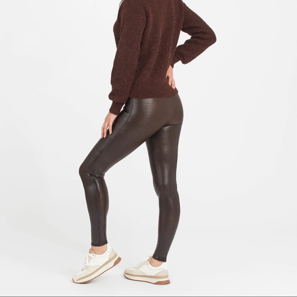 Black spanx leather croc leggings 🖤